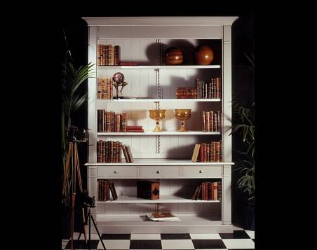 Librería Modelo Limoux elaborada en madera maciza de Cerezo Francés