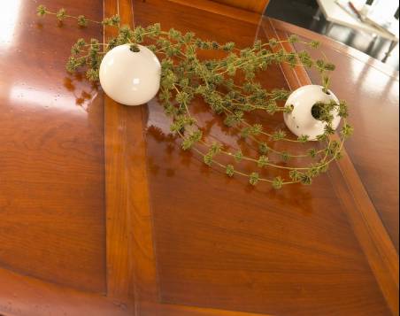 Conjunto de Mesa y Sillas de Comedor Modelo Milán en madera de Cerezo Francés