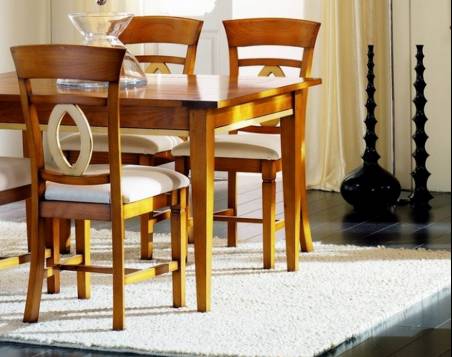 Mesa de Comedor Modelo Venecia en madera natural maciza con extensible