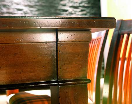 Conjunto Modelo Viena 130 de Mesa de Comedor cuadrada y 4 Sillas estilo Clásico